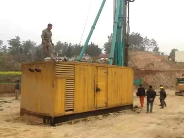 蚌山如何判断水冷式机油散热器密封件是否需要更换？
